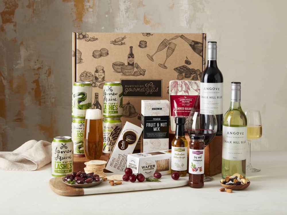 Displaying all the products contained in the Premium Beer and Wine Hampers