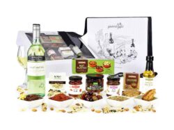 Displaying all the products contained in the White Wine Hampers