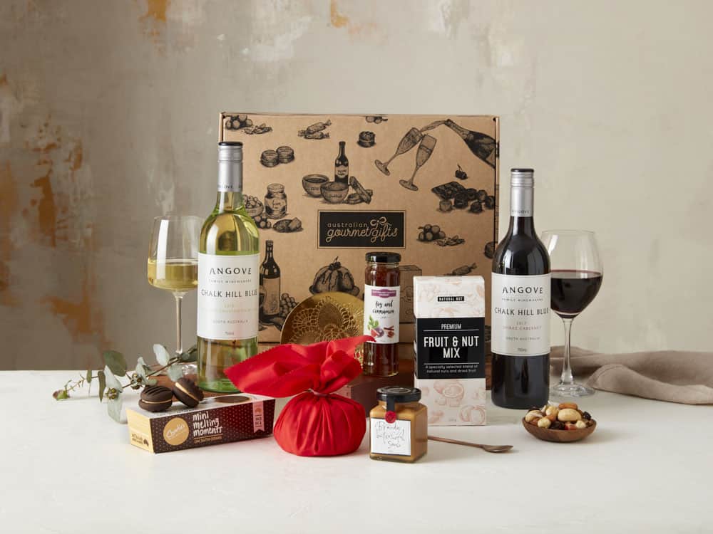 Displaying all the products contained in the Wine Christmas Hampers