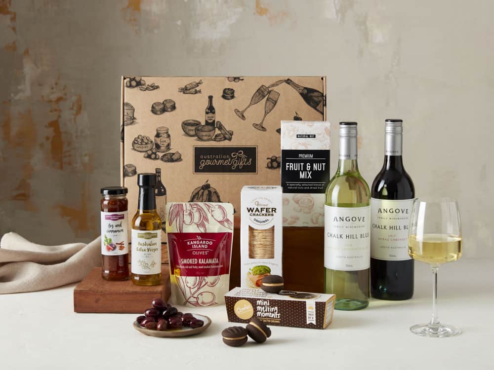 Displaying all the products contained in the Wine Indulgence Hampers