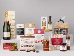 Moet Champagne Extravagance Hamper