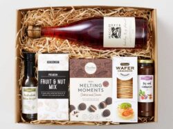 Maggie Beer Sparkling Ruby Hamper - Image 3
