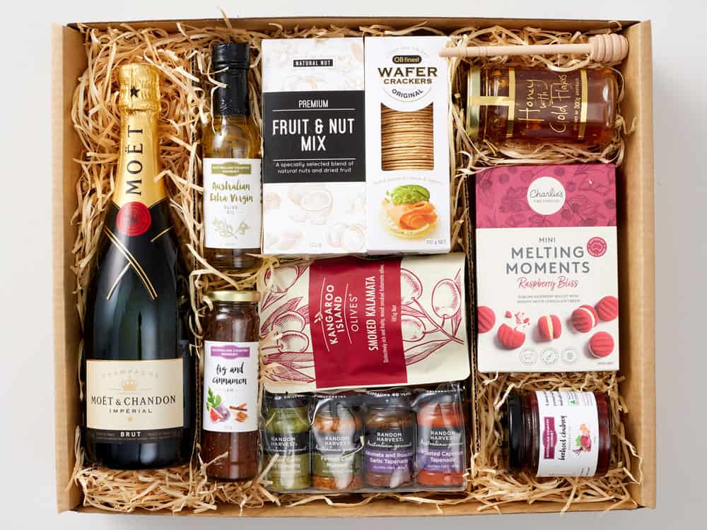 Moet-Champagne-Extravagance-Hamper-Overhead