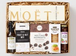 Moet Champagne Hamper - Image 3