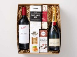 Penfolds Baby Grange & Moet Hamper - Image 3